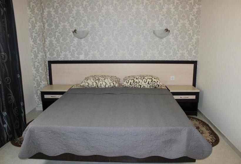 فندق Solnechiy Briz