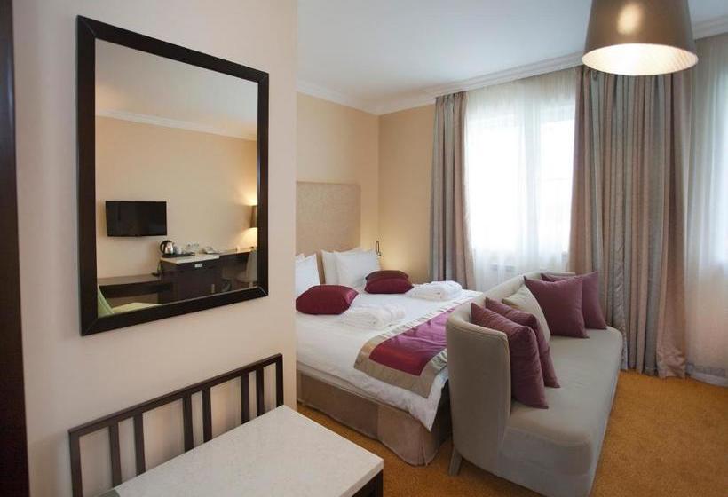 בית מלון כפרי Tishina Boutique