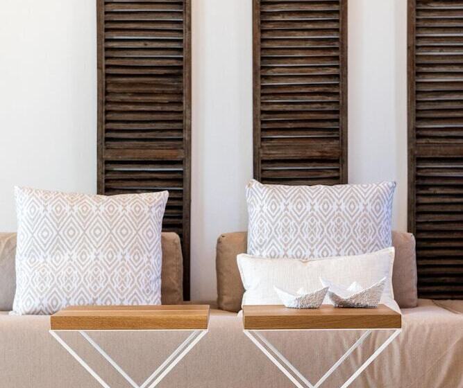 Vathi Bleu Private Villas