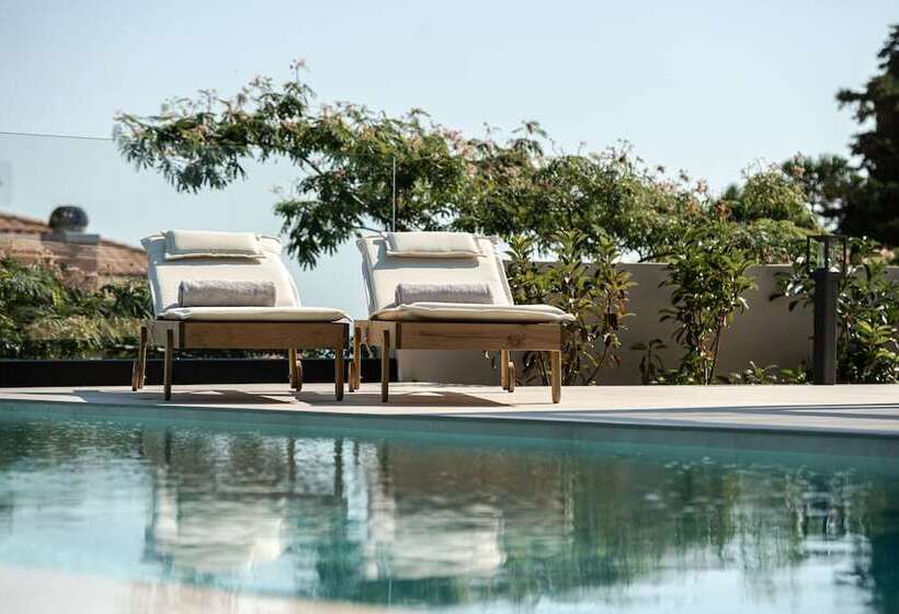 Ananta Blue Residence