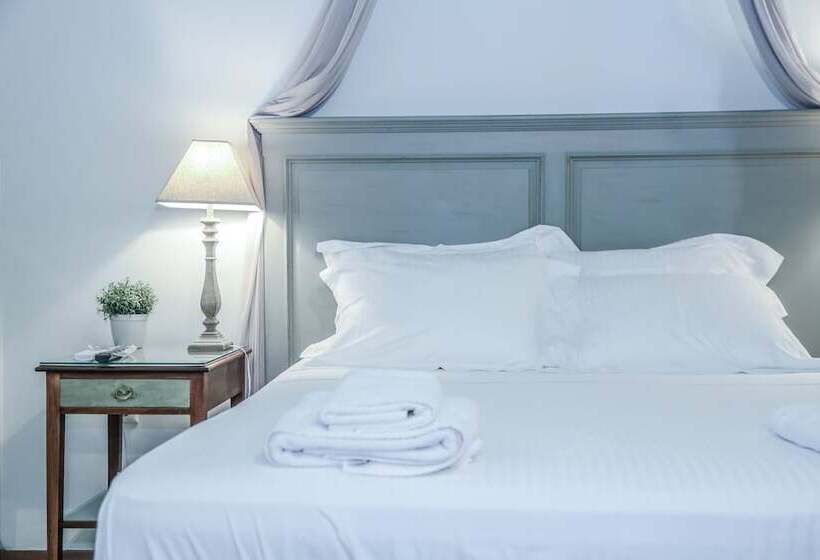 The Koukaki Residence