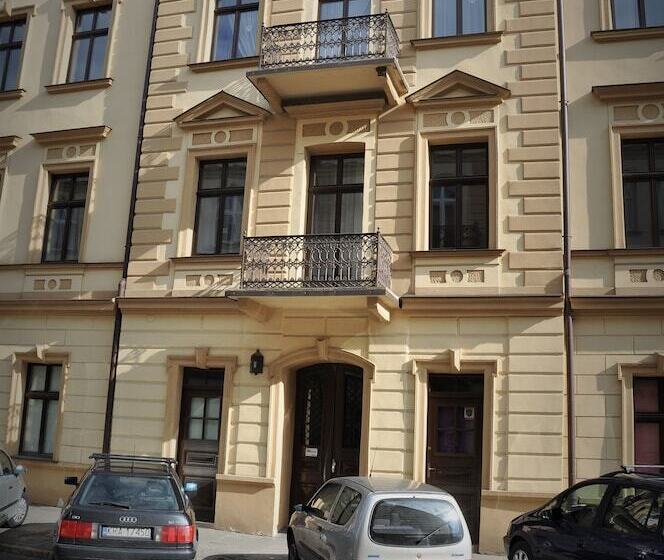 Happyguests Apartments