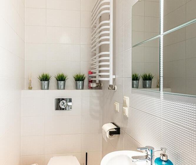 Happyguests Apartments