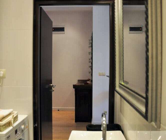 Happyguests Apartments