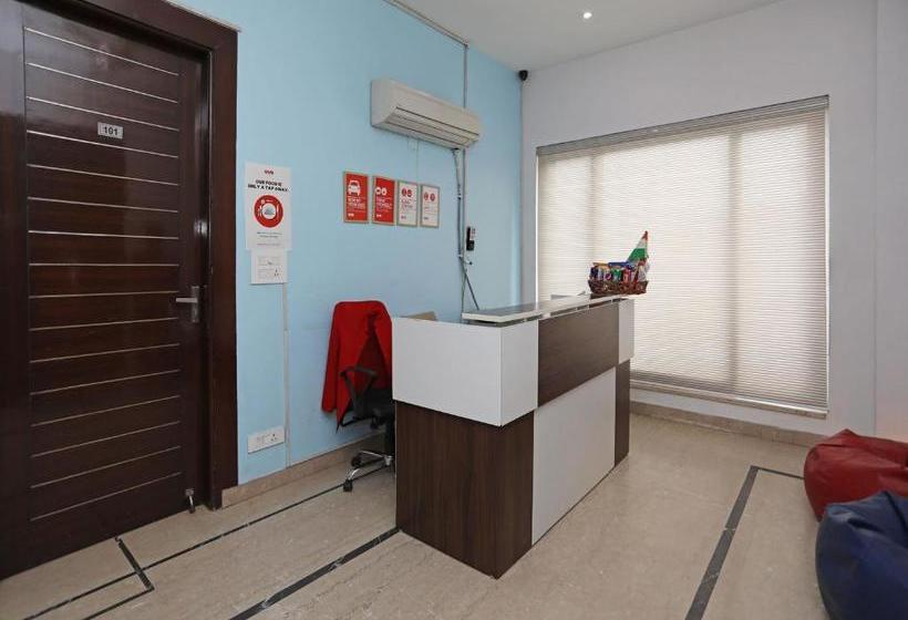 هتل Collection O 6261 Spice Mall