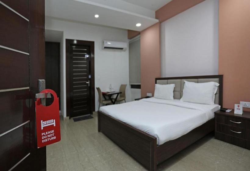 هتل Collection O 6261 Spice Mall