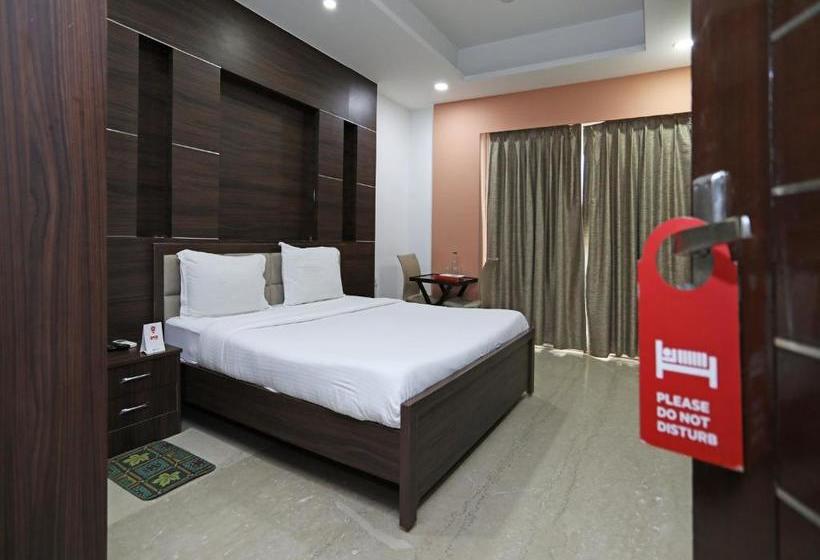 هتل Collection O 6261 Spice Mall