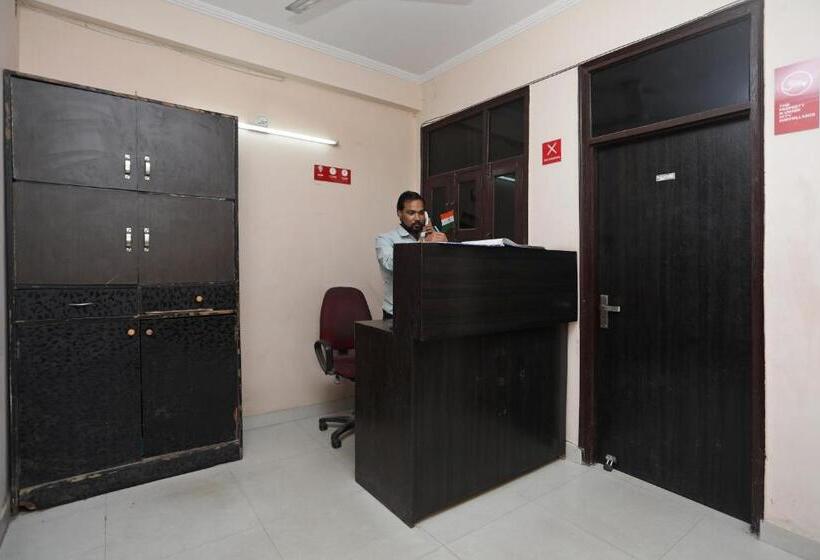 پانسیون Rn 32 By Oyo Rooms