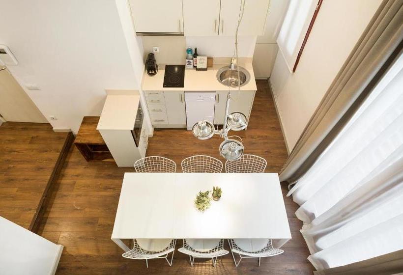 Uma Suites Barceloneta Beach