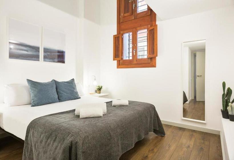 Uma Suites Barceloneta Beach