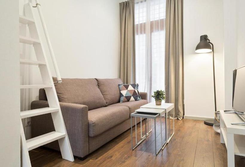 Uma Suites Barceloneta Beach