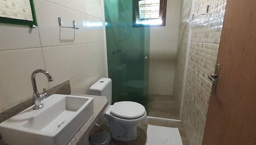 فندق فئة نجمة واحدة Refúgio Do Lago