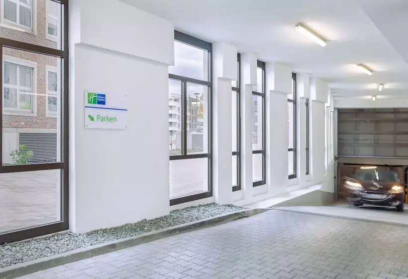 ホテル Holiday Inn Express   Erlangen, An Ihg