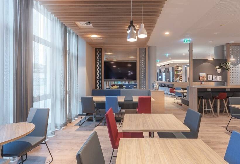 Hotelli Holiday Inn Express   Erlangen, An Ihg