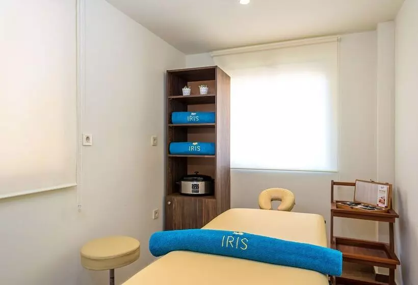 Airis Boutique Hotel & Suites   For Adults Only