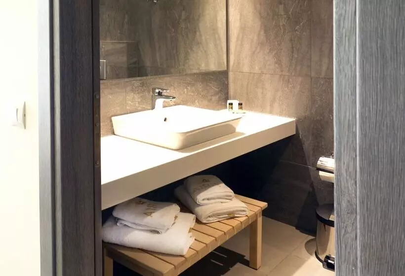 Airis Boutique Hotel & Suites   For Adults Only