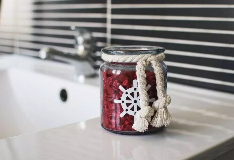 Retkeilymaja North Surfhouse