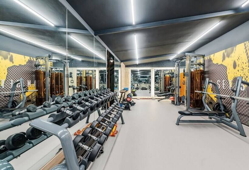 Atour Hotel Zhenjiang Nanxu Avenue Branch