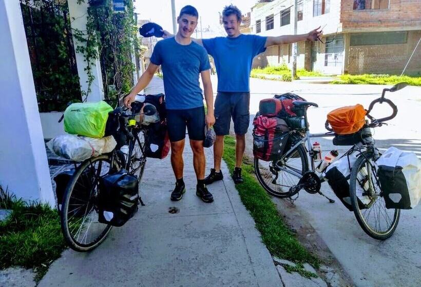 هتل Casa Blanca Hospedaje