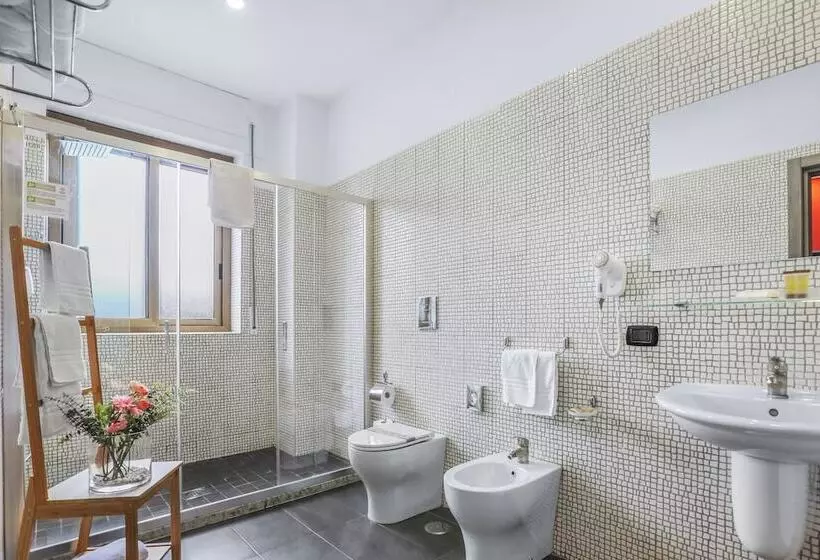 Hotelli Reggia Suite Spa