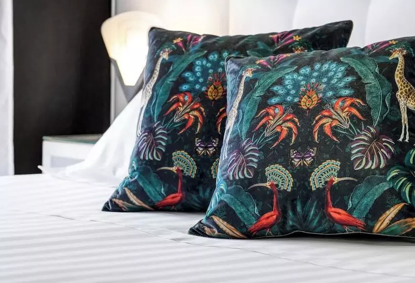 Hotelli Reggia Suite Spa