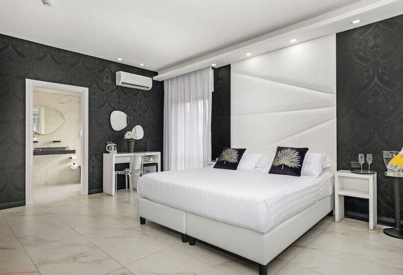 בית מלון כפרי Reggia Suite Spa