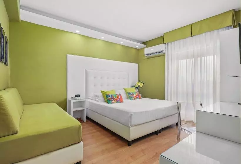 Hotelli Reggia Suite Spa