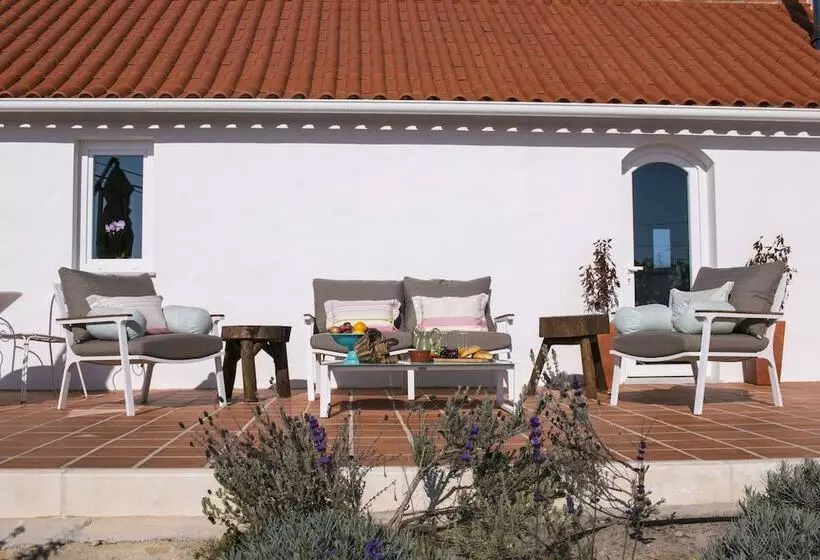 Hotel Rural Entre Vinhas & Mar