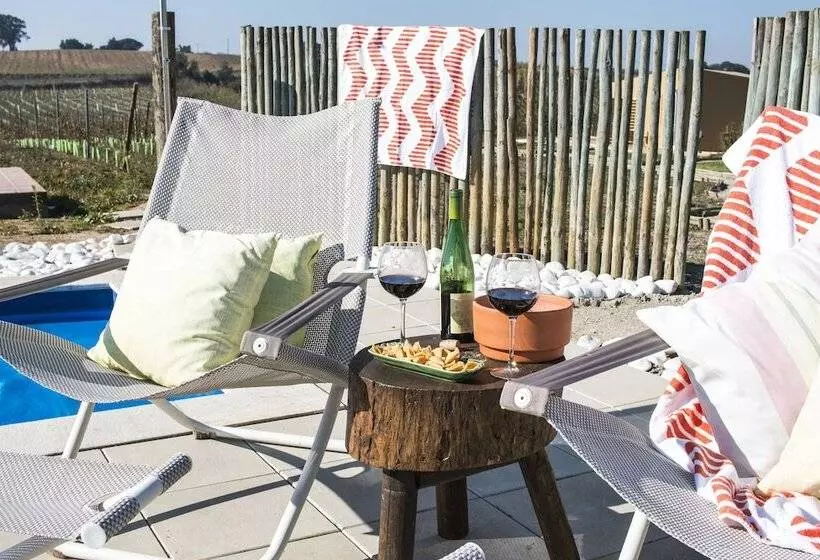 Hotel Rural Entre Vinhas & Mar