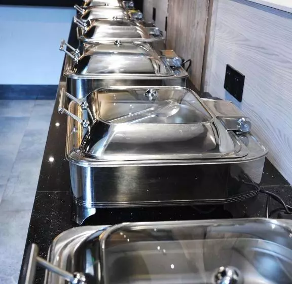 هتل Xinyi Art Suit