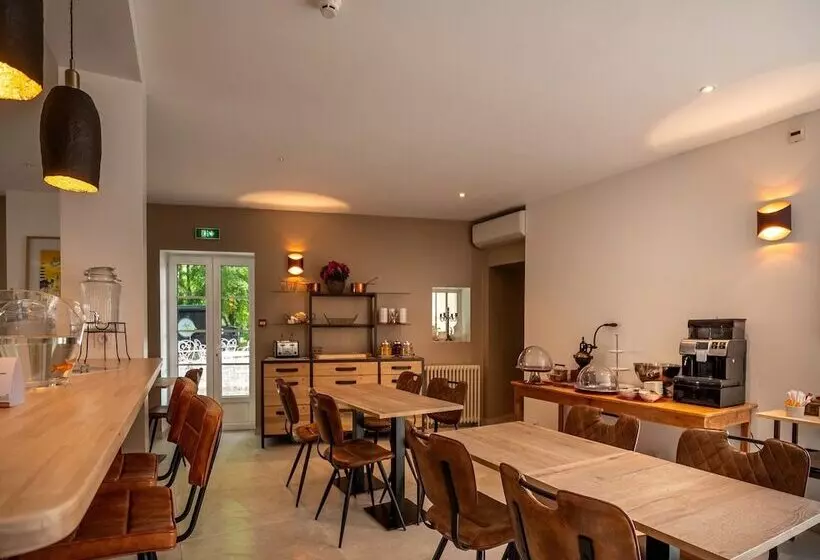 ホテル Hôtel & Spa Ventoux Provence Domaine Des Tilleuls