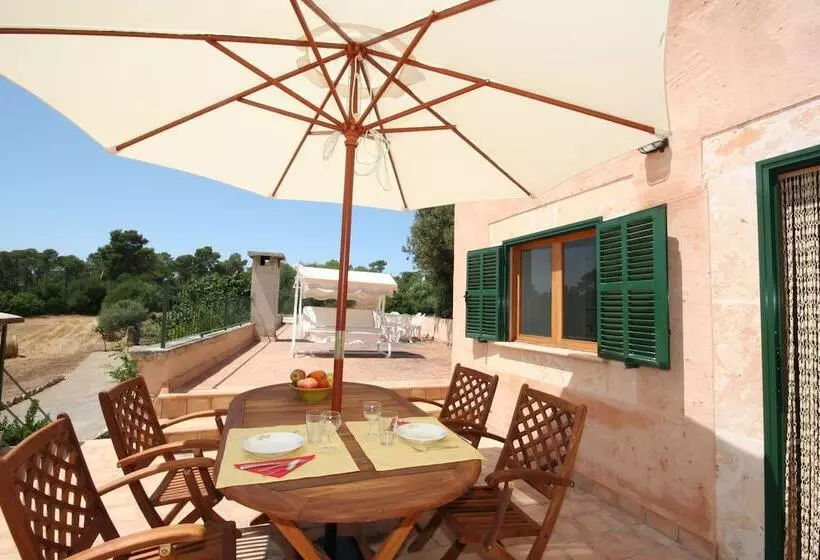 Maaseutuhotelli Finca Agroturismo Sa Cova Den Borino