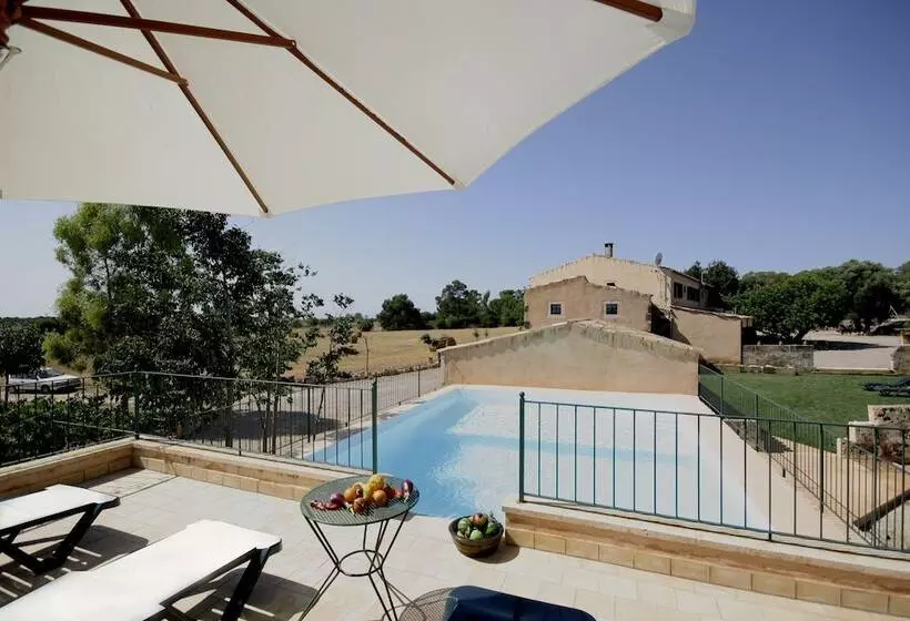 Maaseutuhotelli Finca Agroturismo Sa Cova Den Borino