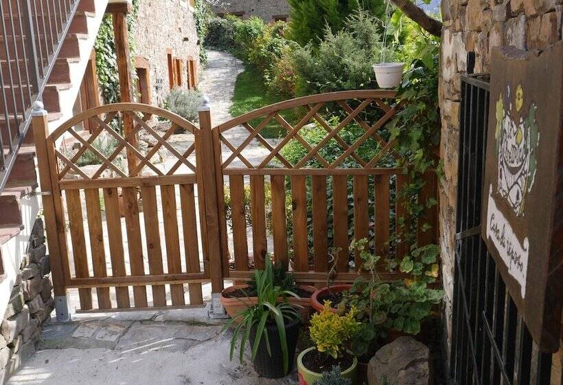 La Perezosa & Yoga Hostel