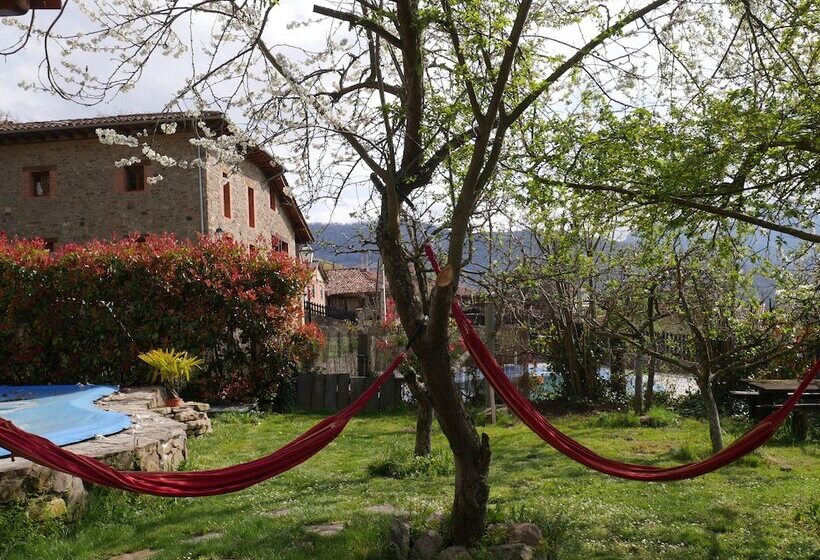 La Perezosa & Yoga Hostel