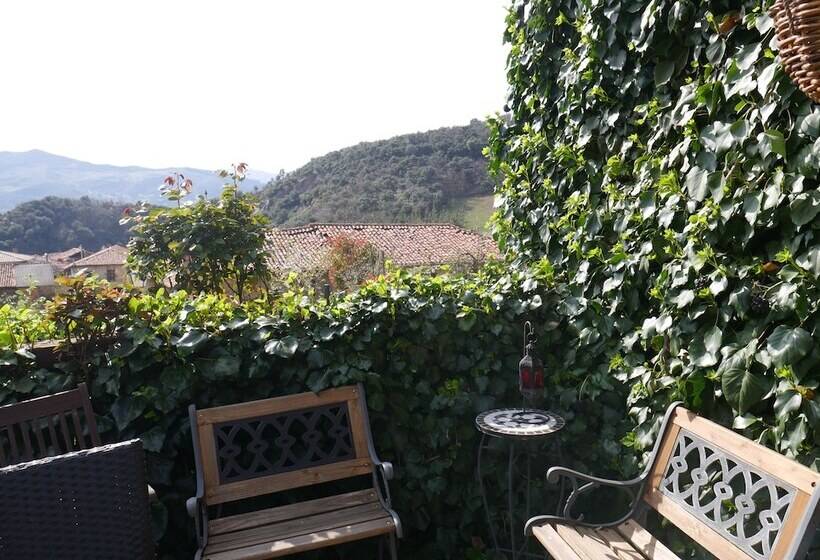 La Perezosa & Yoga Hostel