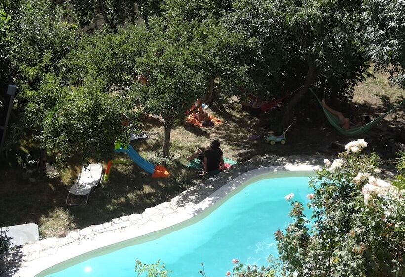 La Perezosa & Yoga Hostel