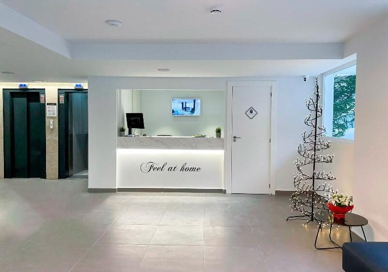 New Trebol Apartments