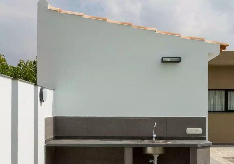 Renthas Paredones I Casa Rural  Caminito Del Rey