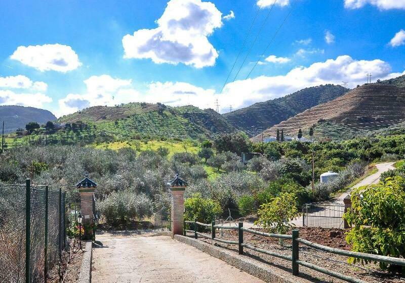 Renthas Paredones I Casa Rural Caminito Del Rey