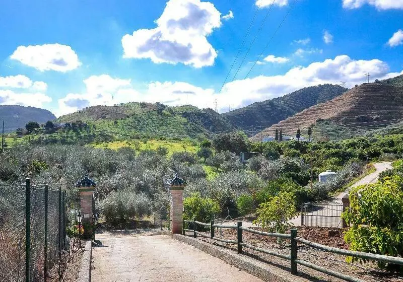 Renthas Paredones I Casa Rural  Caminito Del Rey