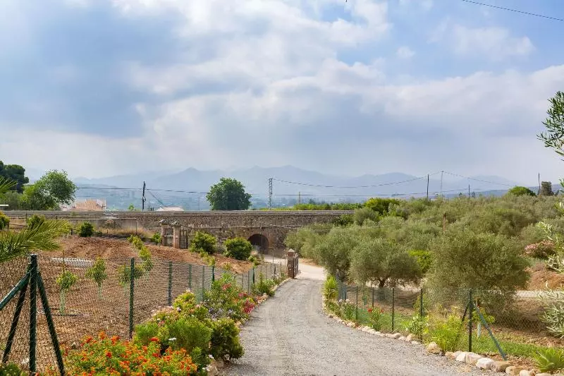 Renthas Paredones I Casa Rural  Caminito Del Rey