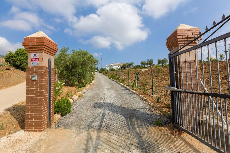 Renthas Paredones I Casa Rural Caminito Del Rey