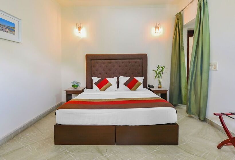 Home@b74 By Oyo Rooms