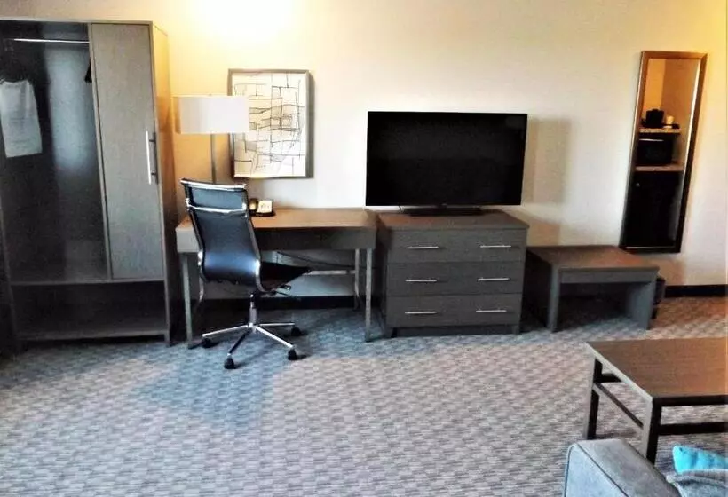 Hotelli Brookstone Inn & Suites