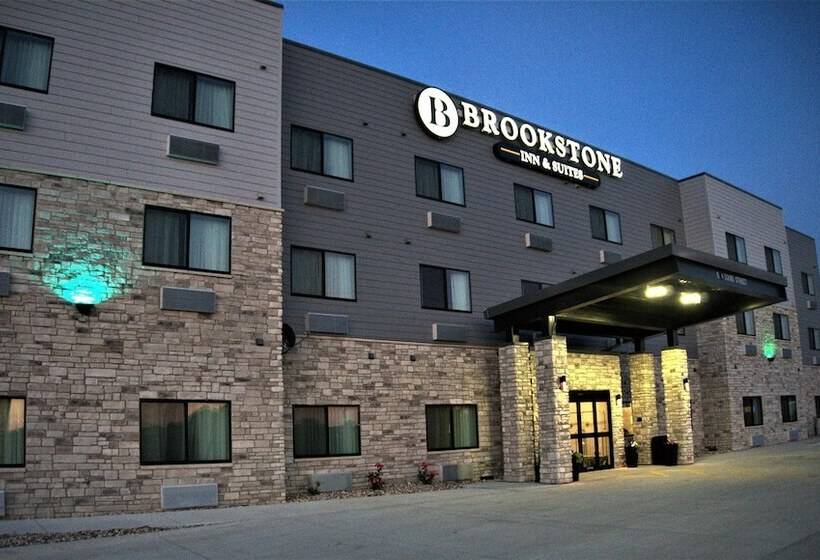 호텔 Brookstone Inn & Suites