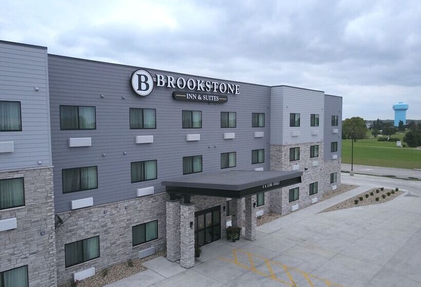 호텔 Brookstone Inn & Suites