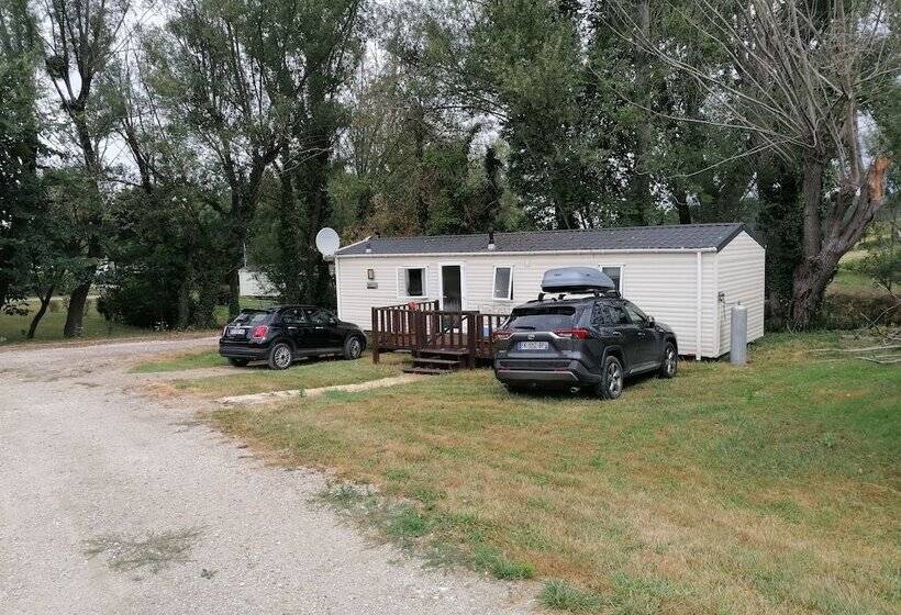 בית מלון כפרי Le Cabri Resort