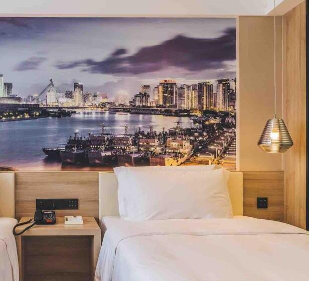 בית מלון כפרי Ningbo Tianyi Square Atour