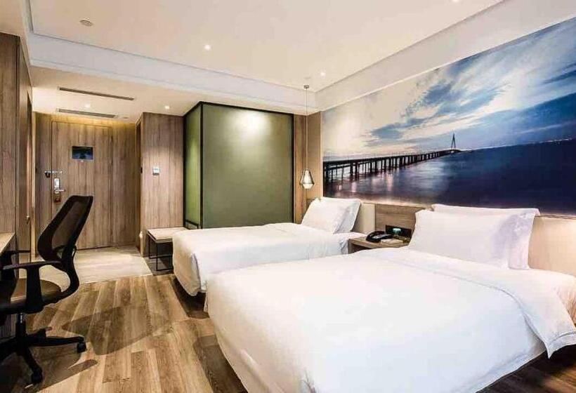 בית מלון כפרי Ningbo Tianyi Square Atour